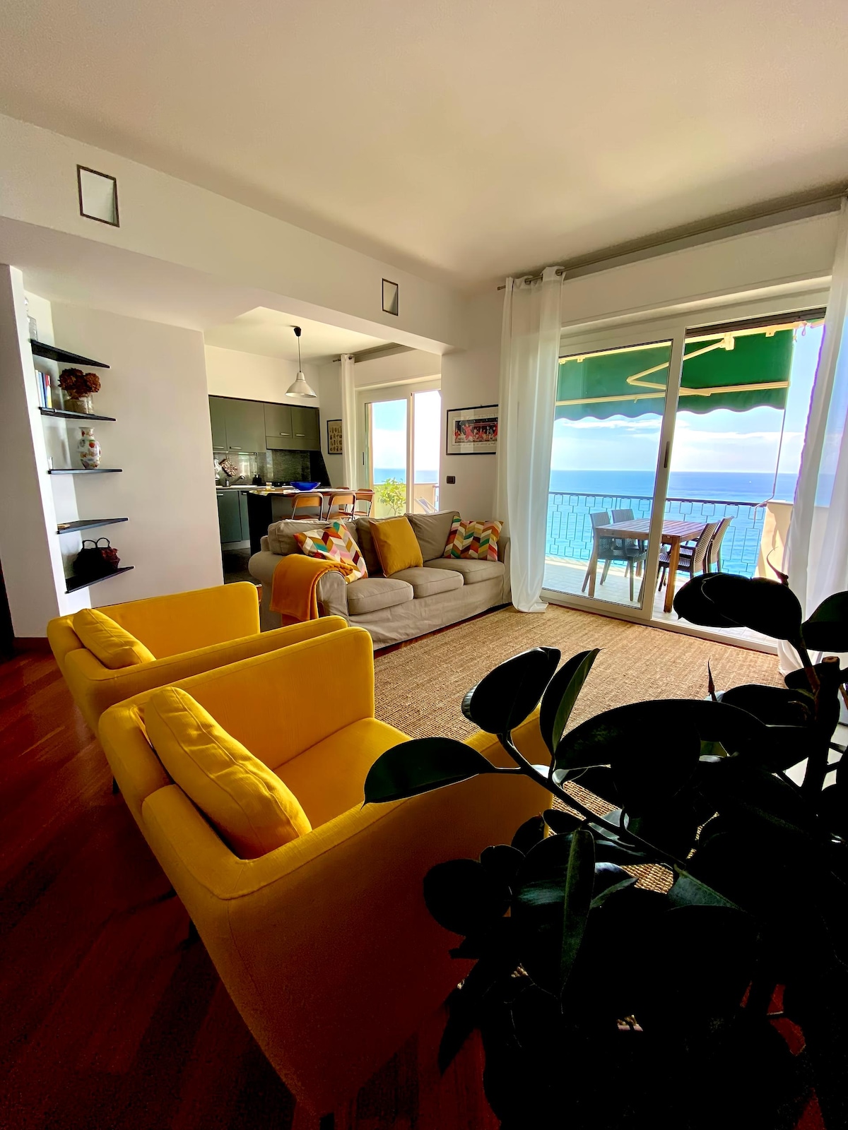 Leistungsstarkes Airbnb: Delightful location with amazing views in Recco