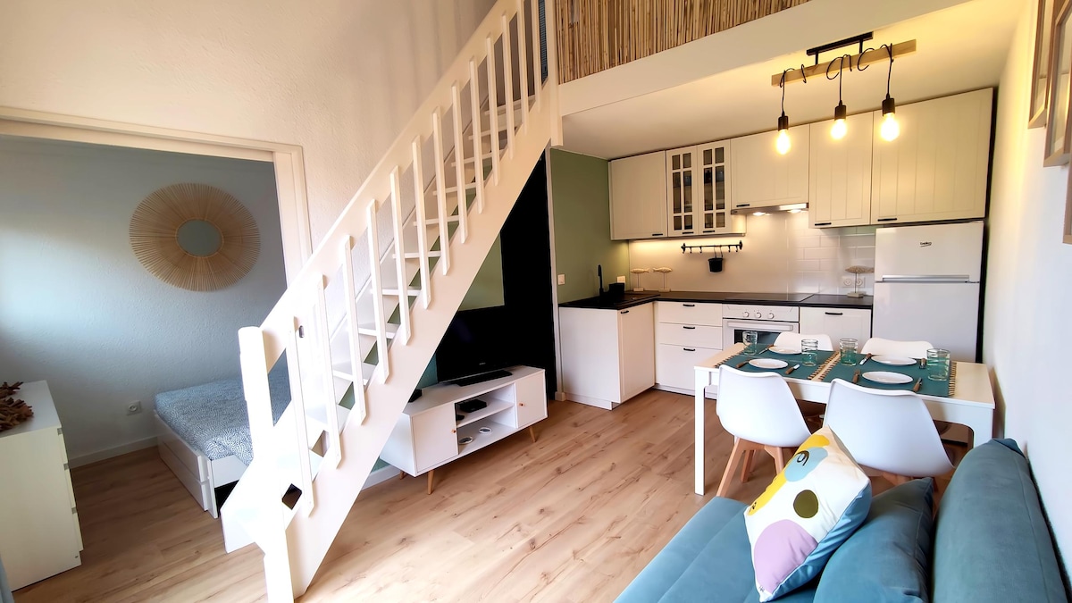 Popular Airbnb listing: House 300 m from the beach + wifi + parking in Le Barcarès