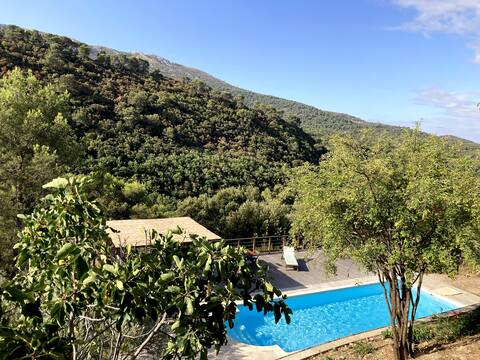 Pretty villa with pool, Vauvenargues