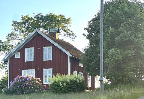 Idyllic accommodation with a swimming area near Isaberg