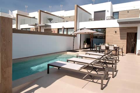 Beautiful villa with private pool