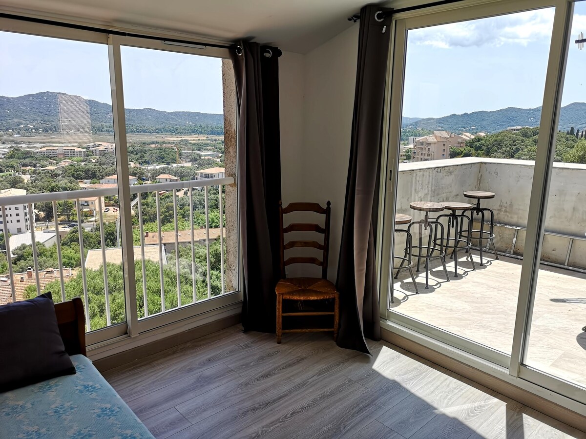 Popular Airbnb listing: Porto-Vecchio Lively Center | Port View | 3Ch in Porto Vecchio