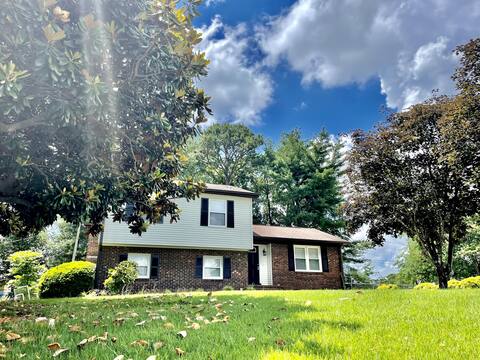 Family Friendly 4 Bd/2 Ba near Greenville