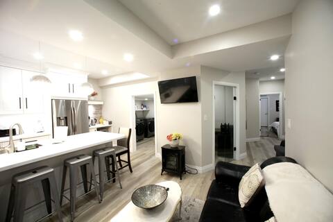 Luxurious 2-Bedroom Space
