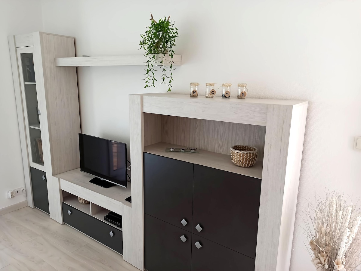 Popular Airbnb listing: Apartment – LA ROCHELLE in La Rochelle