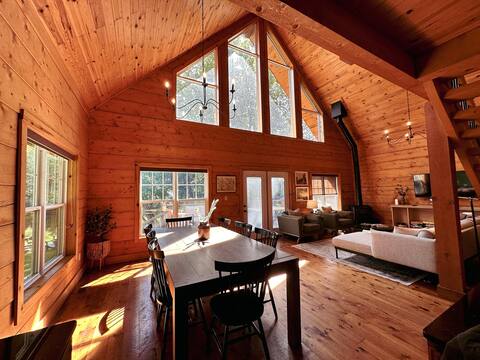 Maple Bend Cottages - Charming Wood Cottage
