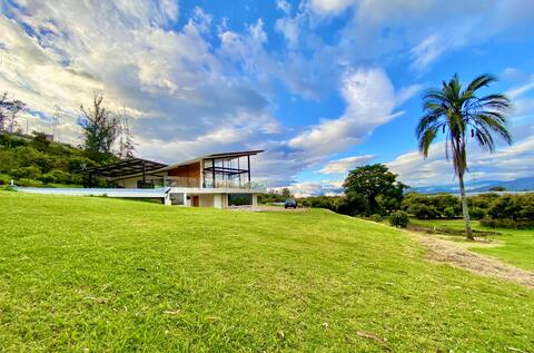 El Paraiso EcoFarm Suite in Chaltura with Pool
