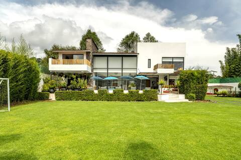 Wonderful House with Alberca-Jacuzzi Climatizados