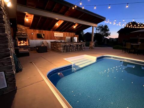 Spacious home - heated pool, hot tub, games +