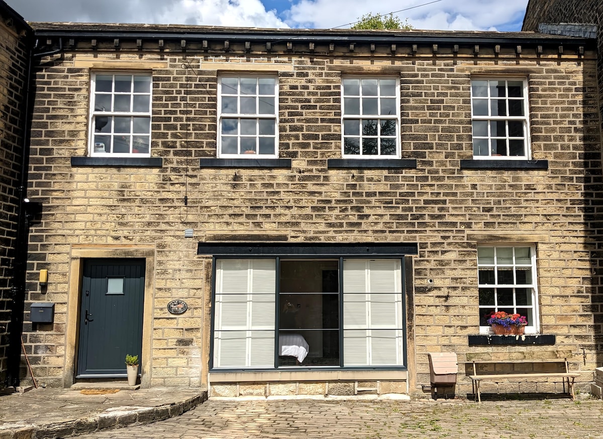 Top performing Airbnb: Brockwell Barn. A unique space for a getaway. in West Yorkshire