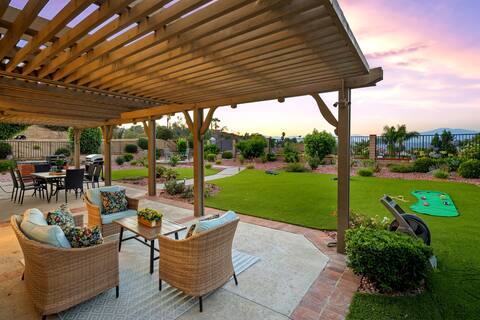 Designer Home｜Near Disney｜Views & BBQ｜More in LA