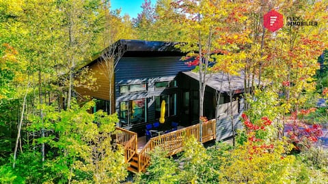 La Sunny-Haus de Portneuf | Private hot tub, Pool