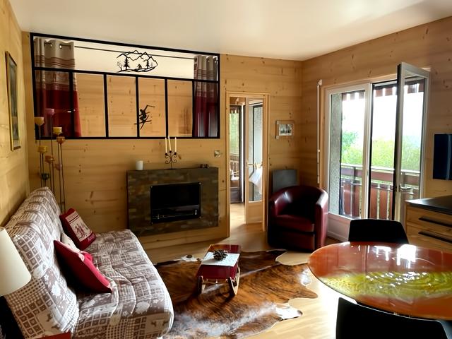 Popular Airbnb listing: 3* Montagne Rose des Neiges Apartment in Thollon in Thollon Les Mémises