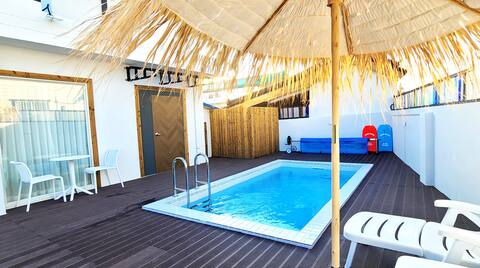 Glass House Private Heated Pool Villa Samcheok Deoksan Beach Allbang Beach in front of the sea