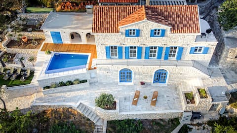Incredibly beautiful Stone House "Villa Lota"