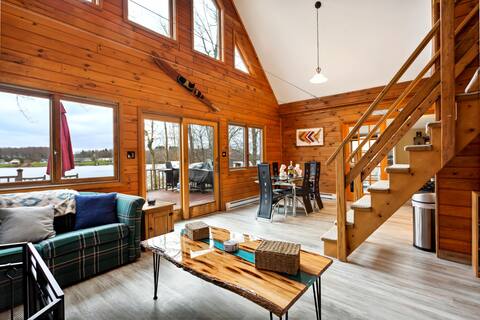 Morcom’s Fiddle Lake Lodge Ski & Lakefront Getaway