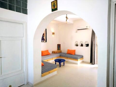 Peaceful home with private terrace and parking