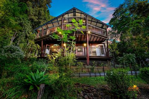 Pole home in paradise @ Kuranda