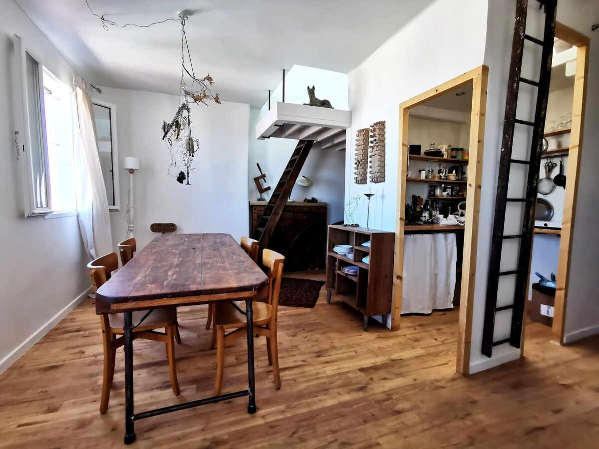 Top Airbnb: le 5e ciel: a nest above Marseille en Marseille 1er Arrondissement
