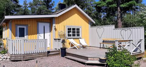 Cozy guest house with free parking, Solvendan