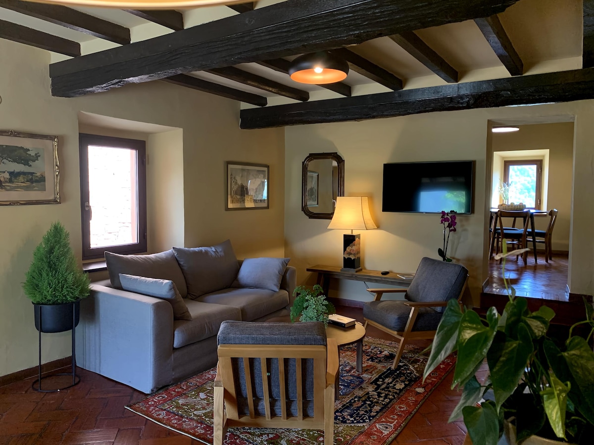 Popular Airbnb listing: Your retreat in nature with pool - "Carla" in Reggio Nell'emilia