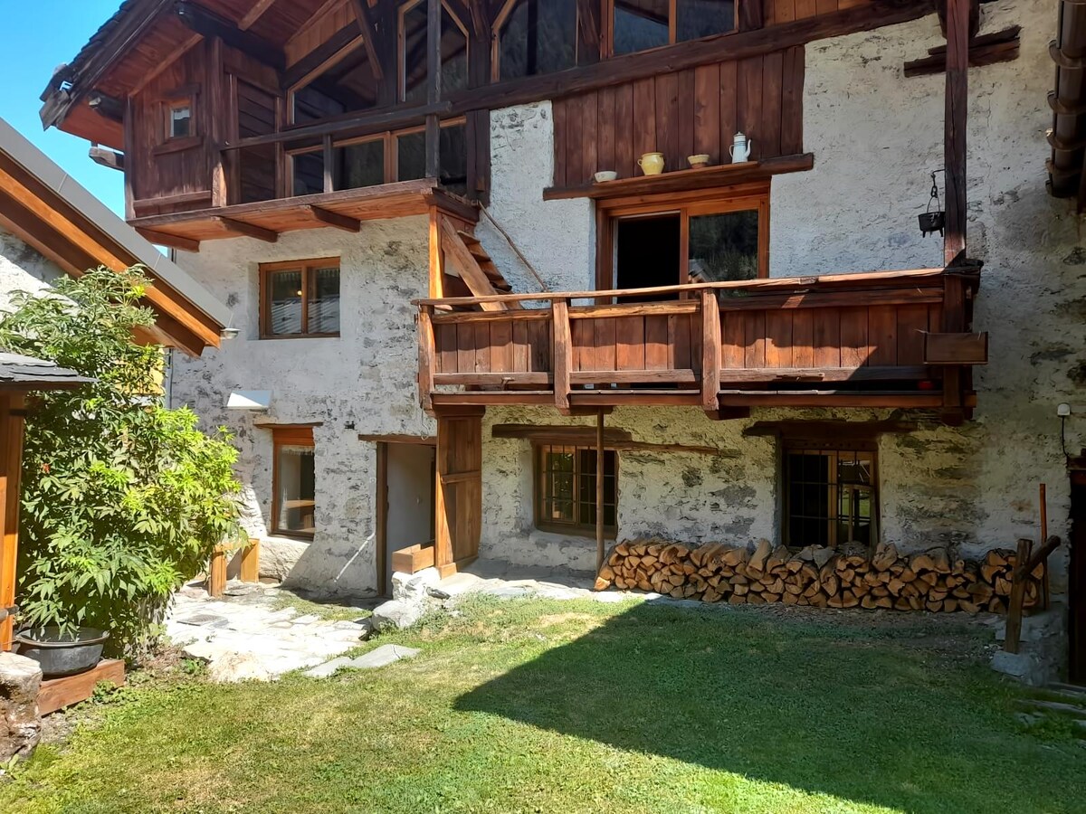Popular Airbnb listing: Apartment in typical village house in Peisey Nancroix