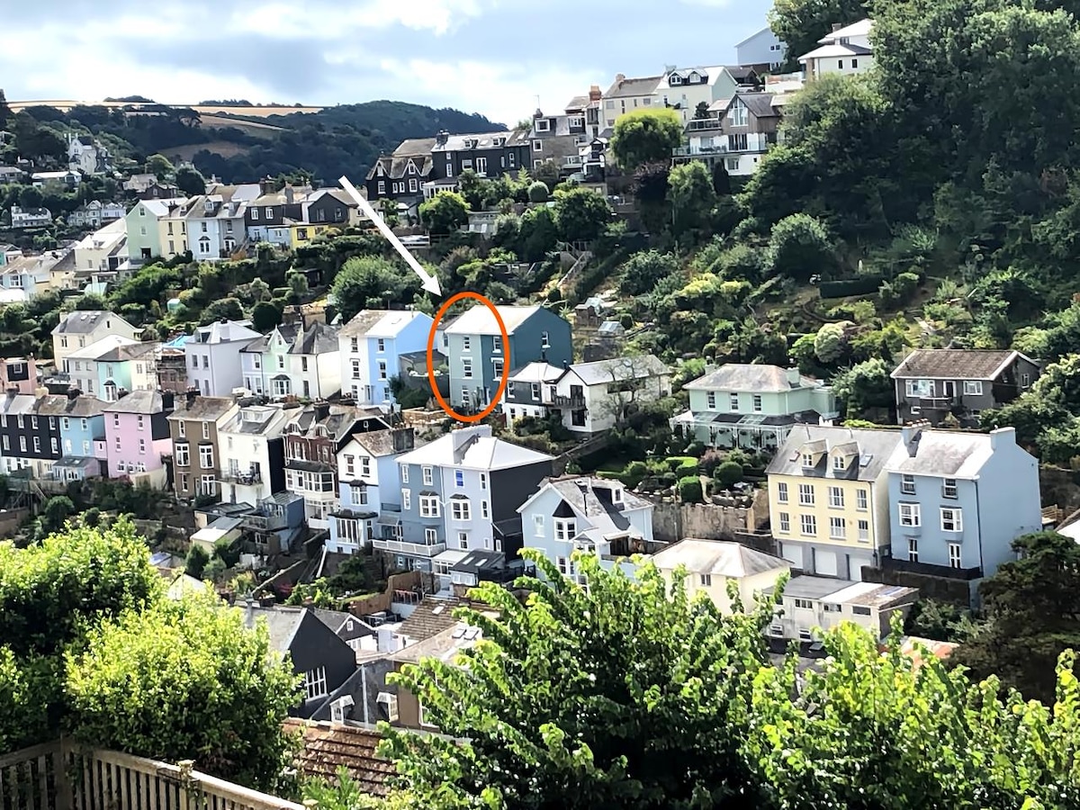 Top performing Airbnb: Stunning views, close to river, quiet road in Dartmouth