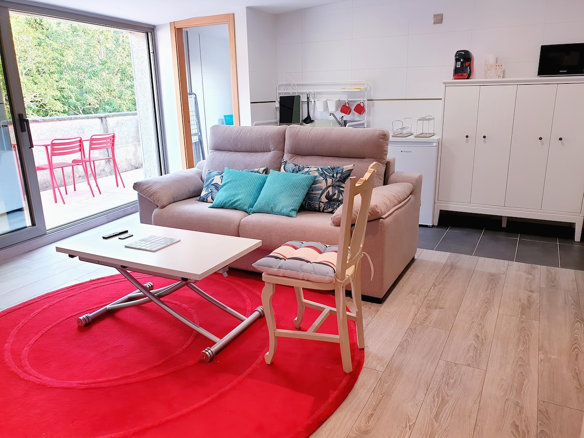 Top performing Airbnb: Cozy penthouse in Viveiro. in Viveiro
