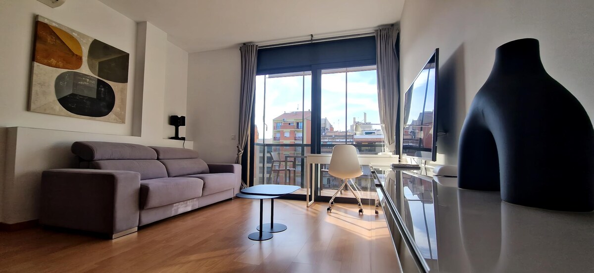 Successful Airbnb property: Lovely apartment in a residential complex (Q2) in La Nova Esquerra De L'eixample