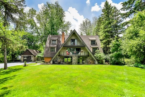 Little Lake Chalet! A-Frame Fish, Golf, Hike, Bike