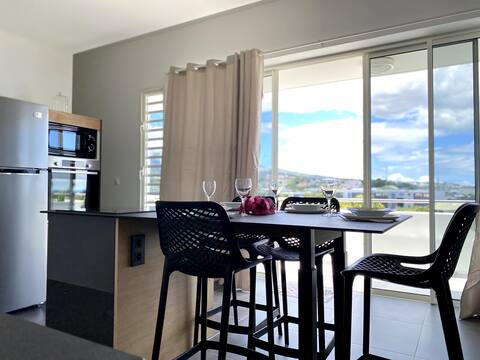 F3 quiet top floor with view, 2 Queen size bed