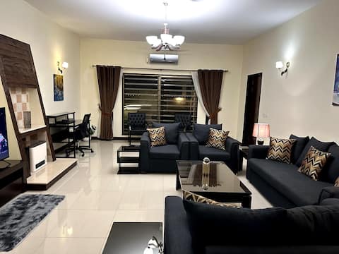 Stylish 3 bedroom home in central Islamabad.