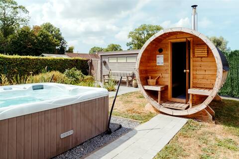 Villa Fortem with Sauna and Jacuzzi