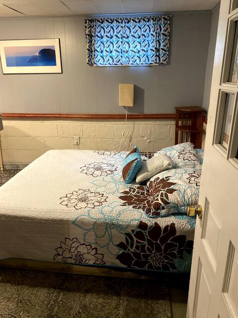 Basement BDR with shared kitchenette