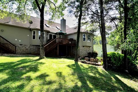 4 Bedroom Sleeps 10 with Huge Outdoor Space