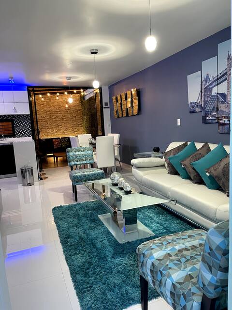 Casa Navarra, amazing modern house with terrace