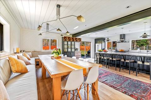 Modern Luxury in the Catskills! New 7 Bedroom Home