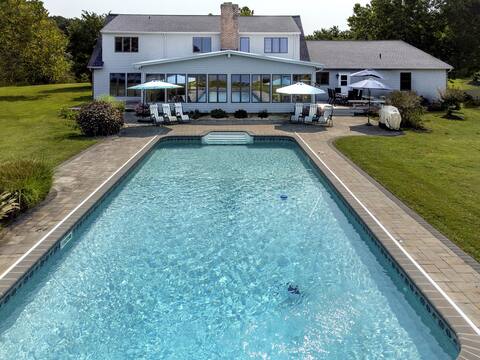 Waterfront Home w/ POOL near St. Michaels & Easton
