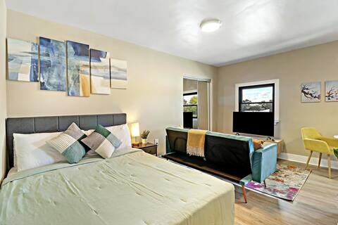 Stylish Studio | Prime Location, Parking, Laundry