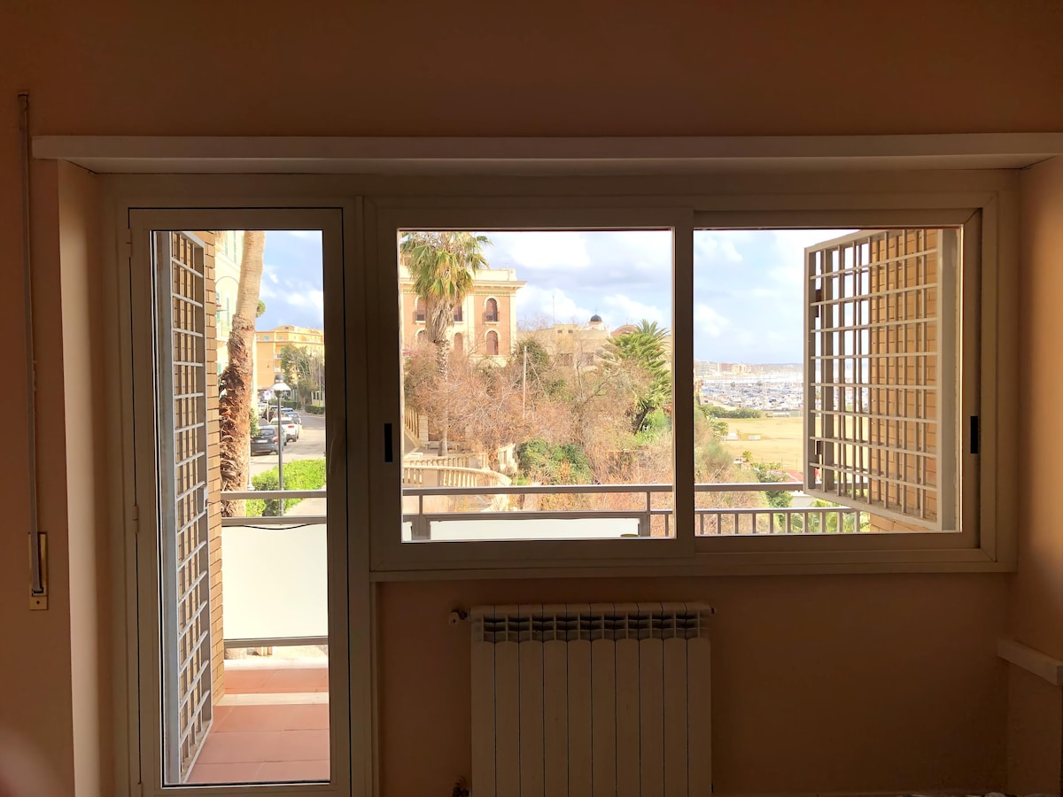 Top Airbnb: Neptune Sea View Apartment a Nettuno