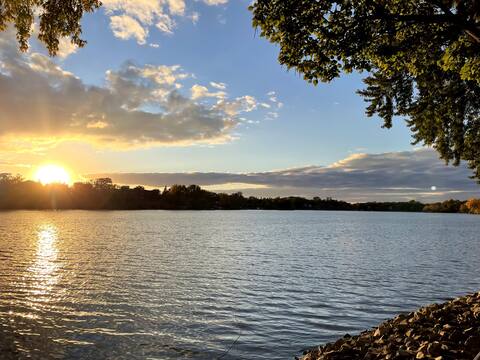 Renovated Home on Fountain Lake!
