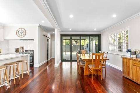 South Freo Favourite House & Yard