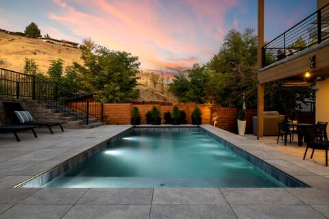 North End Lux:Heated Pool All Year/Firepit/Theatre