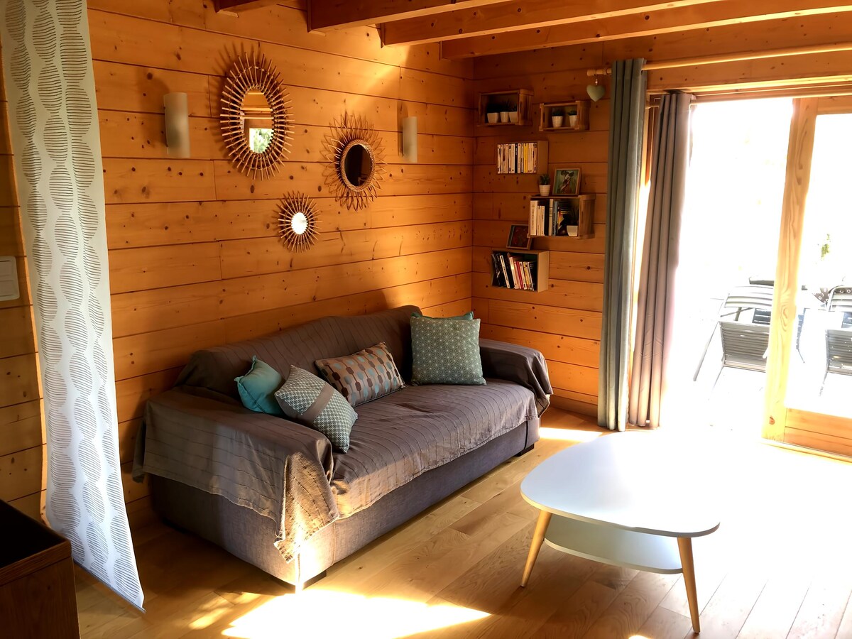 Propriété Airbnb réussie: Cozy cottage with magnificent views à Vallon Pont D'arc