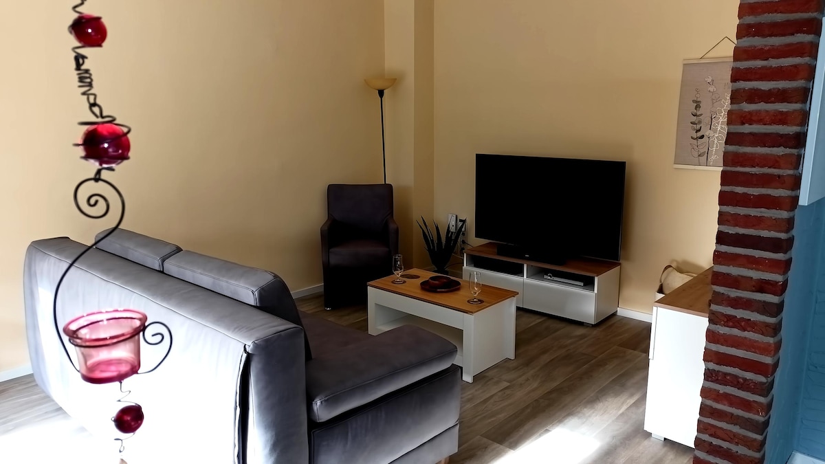 Top Airbnb: Nice apartment in Oberhausen, 60 sqm. Near CentrO in Oberhausen