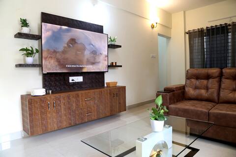 Refined Home with Terrace in Prime Location!