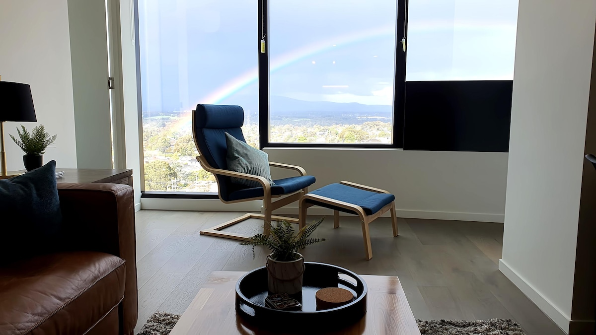 Top performing Airbnb: Sky Gardens Mountain view oasis condo - 2BR 2 Bath in Glen Waverley