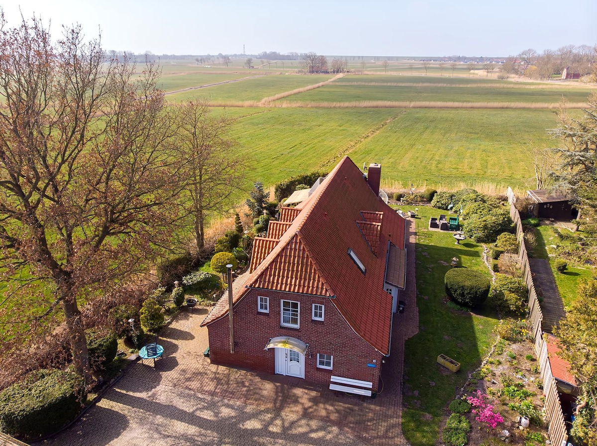 Successful Airbnb property: Haus Wattwuermer, 1st floor, in Butjadingen