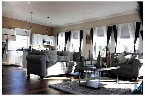 Beautifully, Gambrel style home