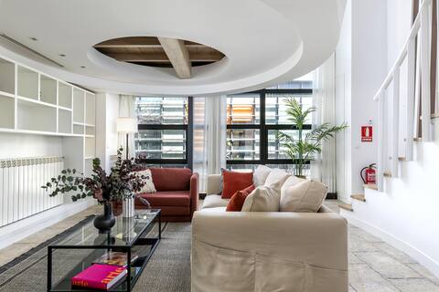 Modern loft, ideal for business trips